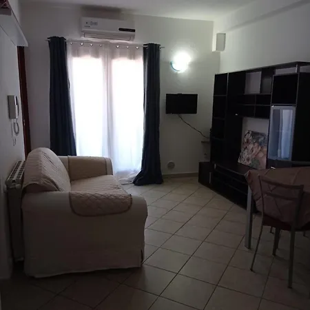 Apartment Little House Olbia